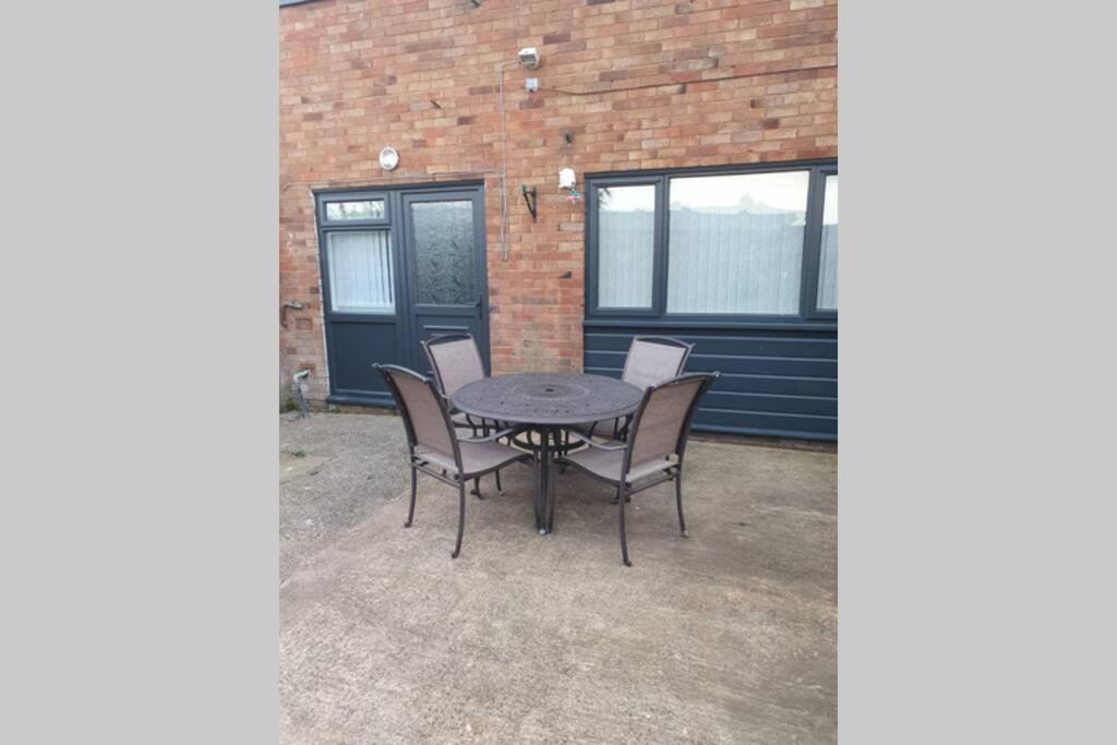 Entire House - Cheshire Oaks/Ellesmere Port Ngoại thất bức ảnh